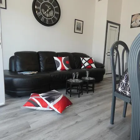 Apartmán 4 Pers, Terrasse, Proche Plage/commerces - - Fr-1-540-190 *